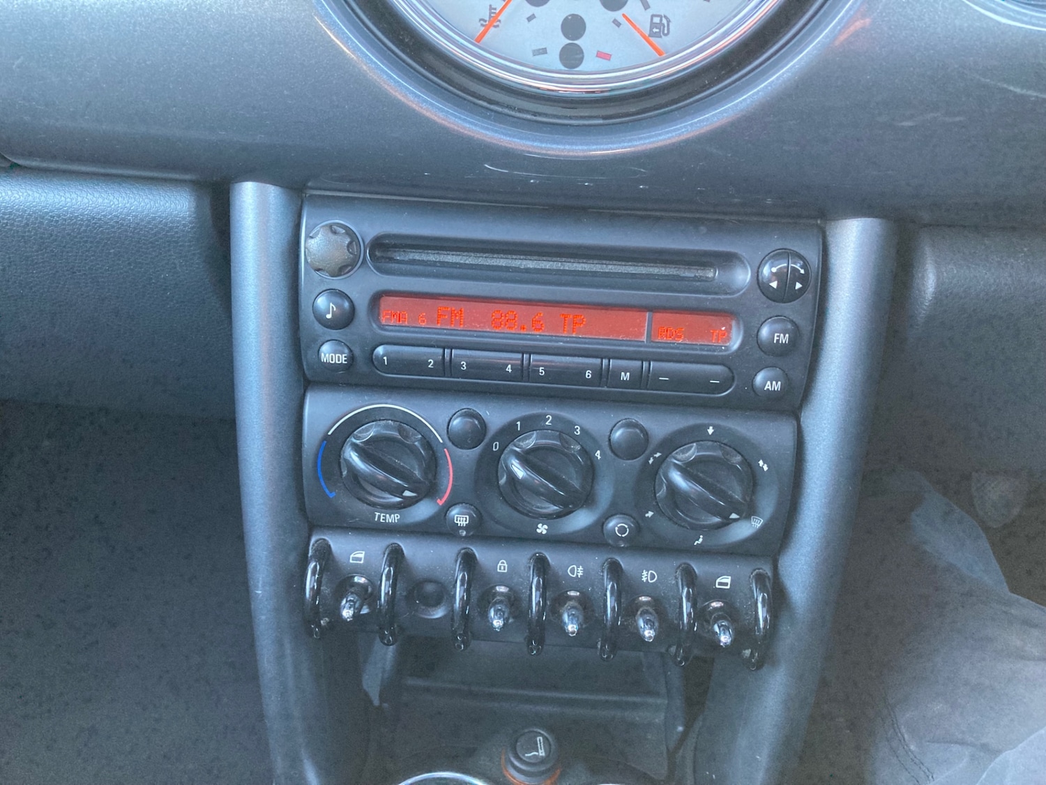 Used MINI Hatch 2005 for sale - 76792659: Photo 15