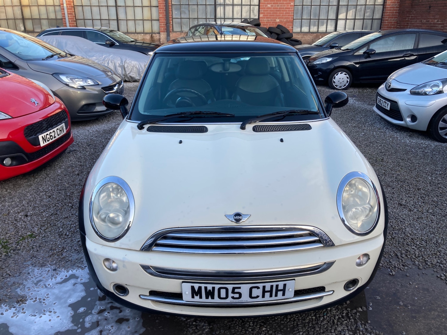 Used MINI Hatch 2005 for sale - 76792659: Photo 2