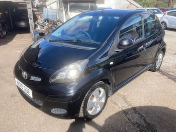 Used Toyota AYGO 2010 for sale - 75898448: Photo