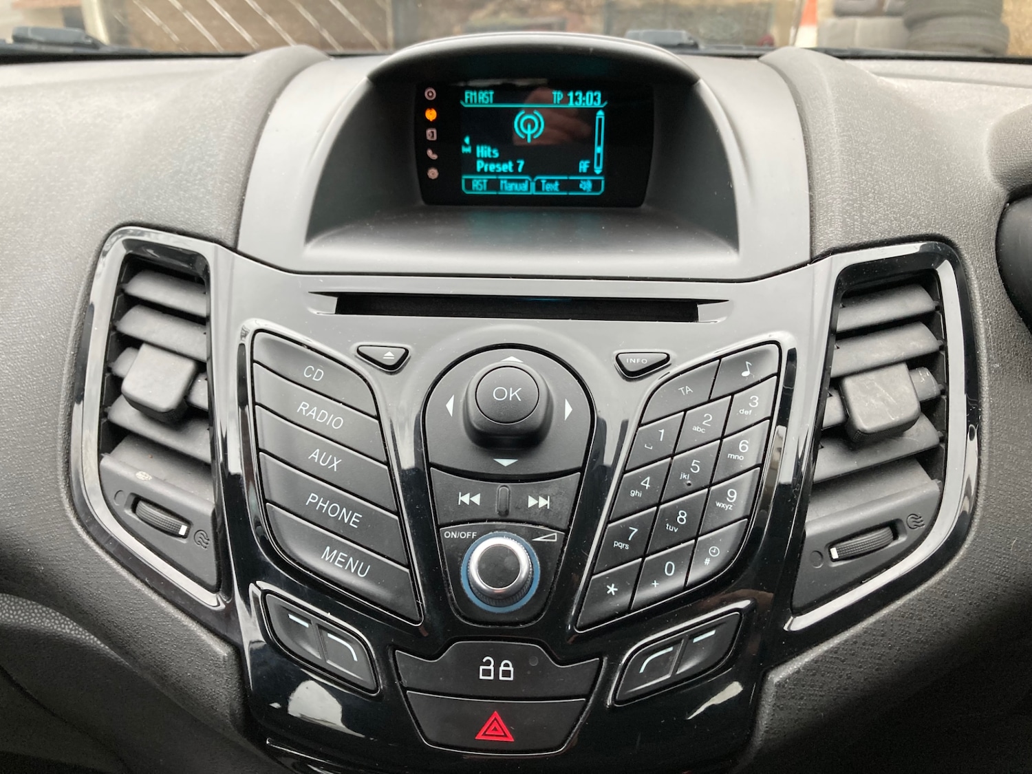 Used Ford Fiesta 2014 for sale - 77159317: Photo 13