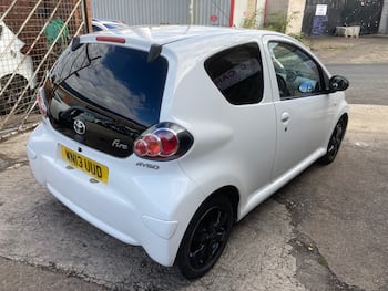 Used Toyota AYGO 2013 for sale - 79711356: Photo