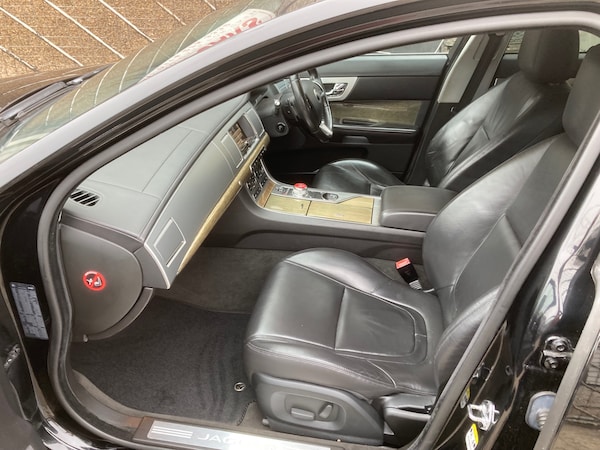 Used Jaguar XF 2015 for sale - 76267591: Photo 11