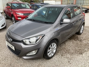 Used Hyundai i20 2013 for sale - 75669130: Photo