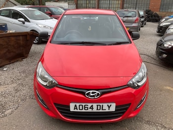 Used Hyundai i20 2014 for sale - 75611802: Photo