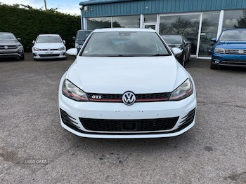 Used Volkswagen Golf 2015 for sale - 77883997: Photo
