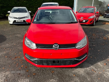 Used Volkswagen Polo 2015 for sale - 76399939: Photo