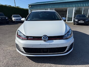Used Volkswagen Golf 2015 for sale - 78335942: Photo
