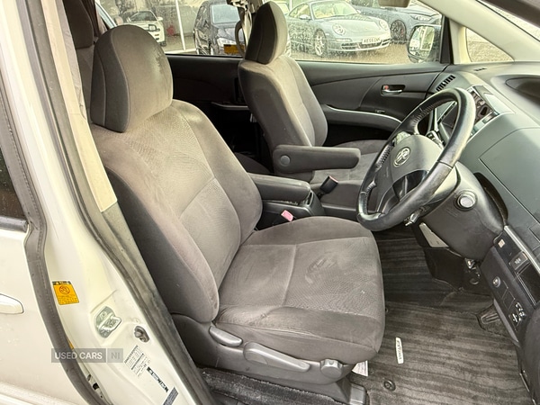 Used Toyota Estima 2025 for sale - 77192500: Photo 16