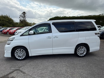 Used Toyota Vellfire 2014 for sale - 75508737: Photo