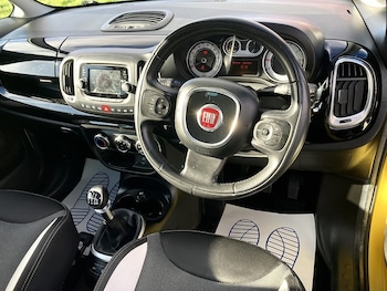 Used Fiat 500L 2013 for sale - 79435369: Photo