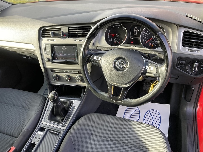 Used Volkswagen Golf 2015 for sale - 77378092: Photo 2
