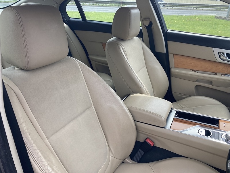 Used Jaguar XF 2012 for sale - 78201334: Photo 3