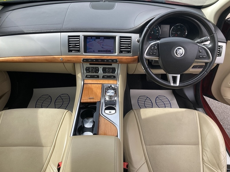 Used Jaguar XF 2012 for sale - 78201334: Photo 6