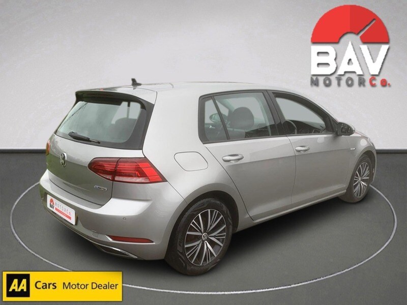Used Volkswagen Golf 2018 for sale - 77367787: Photo 6
