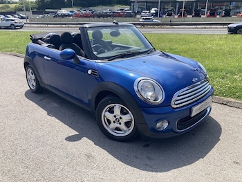Used MINI Convertible 2011 for sale - 79019077: Photo