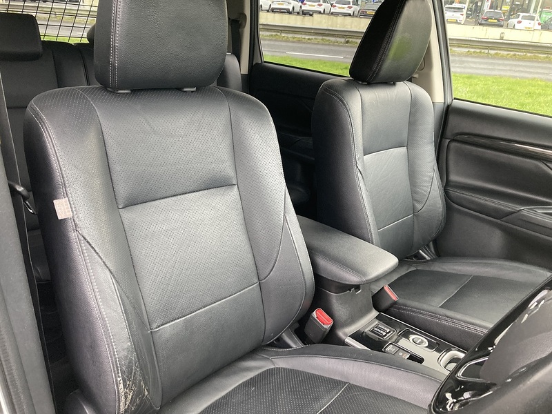 Used Mitsubishi Outlander 2017 for sale - 77367810: Photo 13