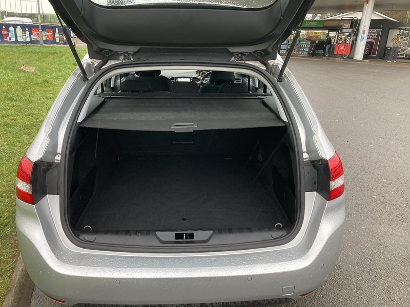 Used Peugeot 308 2017 for sale - 77367833: Photo 23