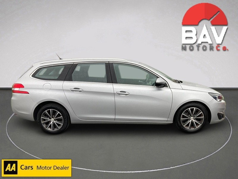 Used Peugeot 308 2017 for sale - 77367833: Photo 5