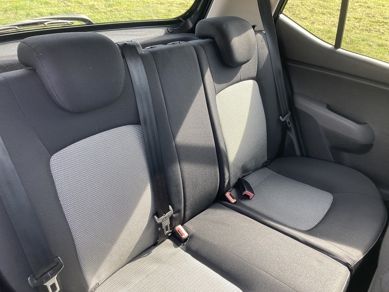 Used Hyundai i10 2010 for sale - 77968058: Photo 4