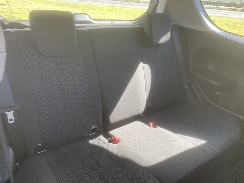 Used Suzuki Swift 2015 for sale - 77378045: Photo 4