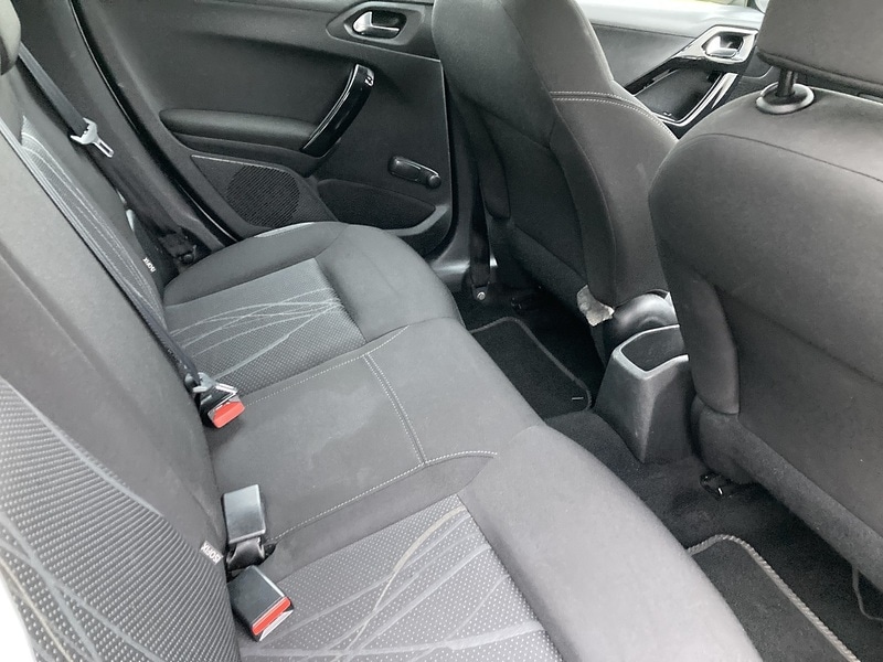 Used Peugeot 208 2015 for sale - 77378089: Photo 5