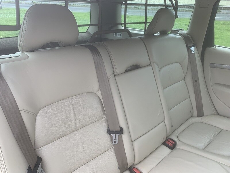 Used Volvo XC70 2009 for sale - 77367809: Photo 14