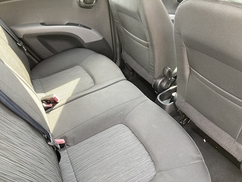 Used Hyundai i10 2011 for sale - 78659090: Photo