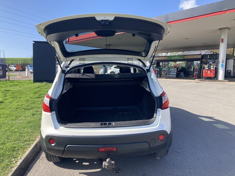 Used Nissan Qashqai 2013 for sale - 77836667: Photo 14