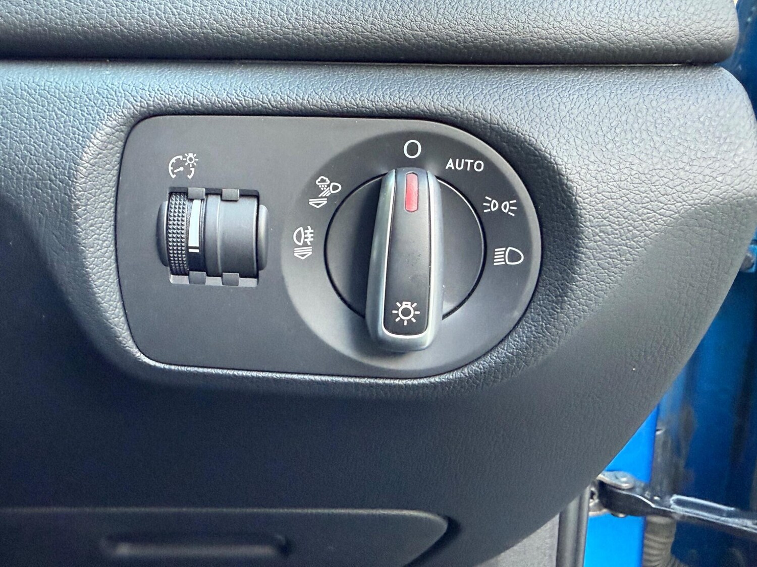 Used Audi Q3 2016 for sale - 76787807: Photo 38