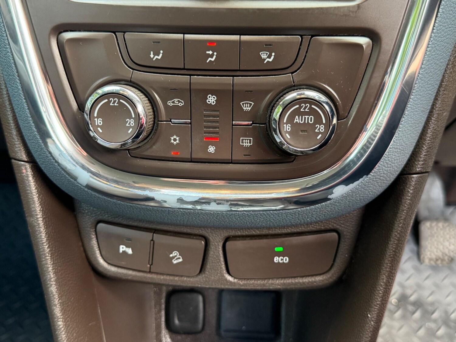 Used Vauxhall Mokka 2013 for sale - 76787810: Photo 27