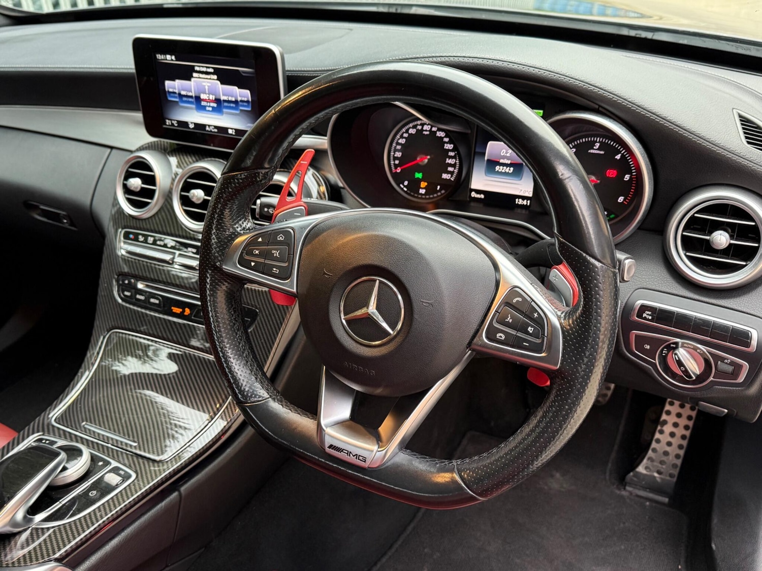 Used Mercedes-Benz C Class 2015 for sale - 77081432: Photo 3