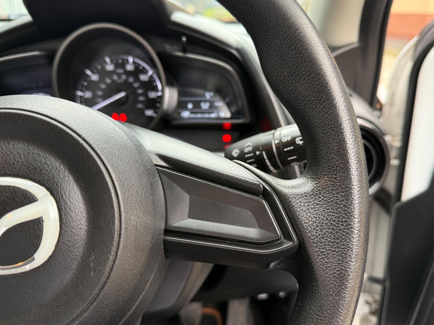 Used Mazda Mazda2 2018 for sale - 77081534: Photo 28