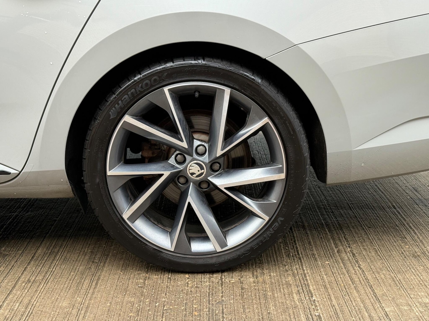 Used Skoda Superb 2019 for sale - 77143499: Photo 19