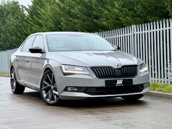 2019 (19) - 2.0 TDI CR Sport Line 5dr