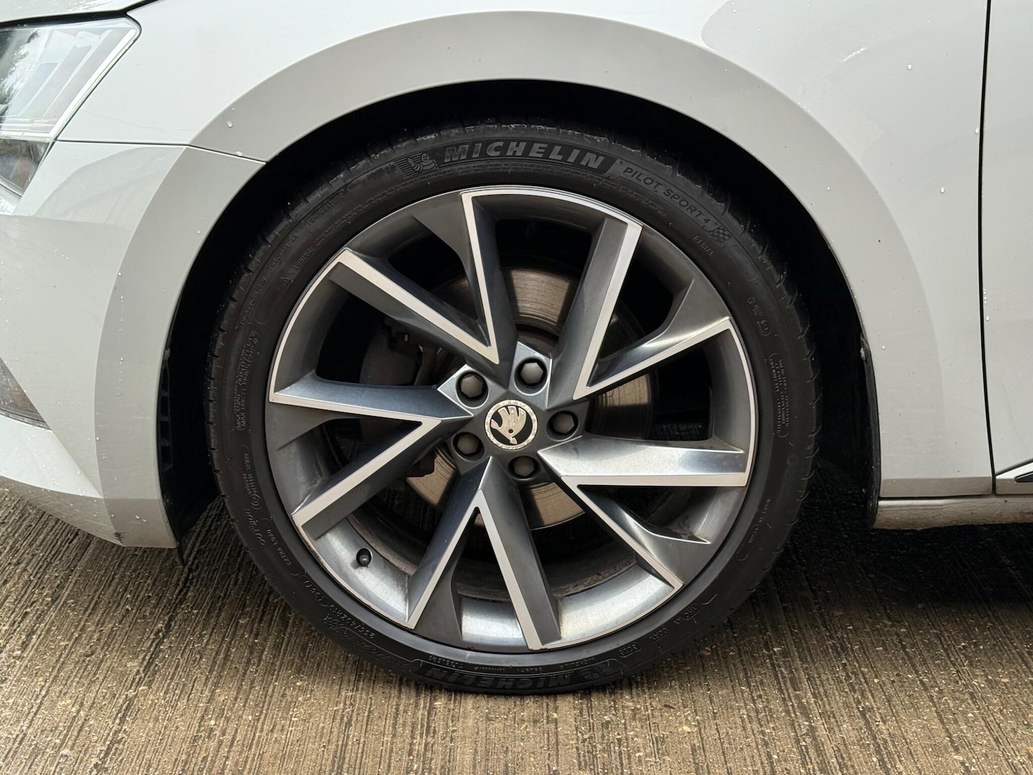 Used Skoda Superb 2019 for sale - 77143499: Photo 20