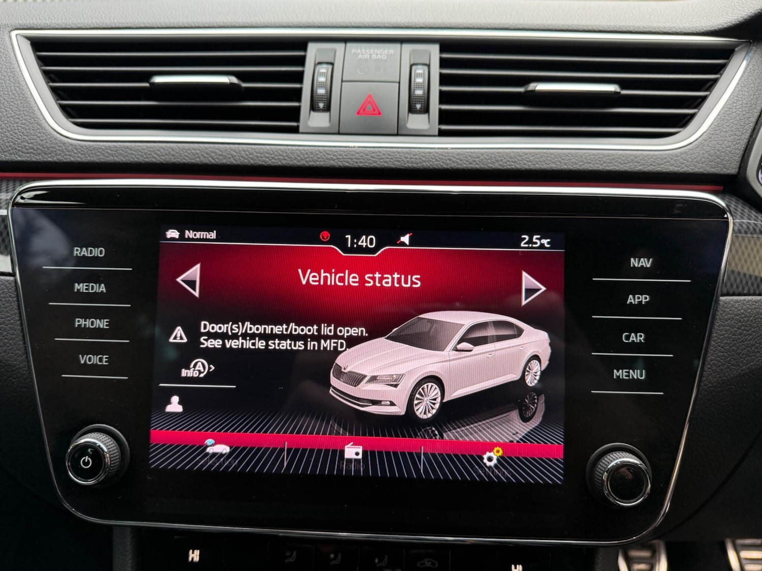 Used Skoda Superb 2019 for sale - 77143499: Photo 30