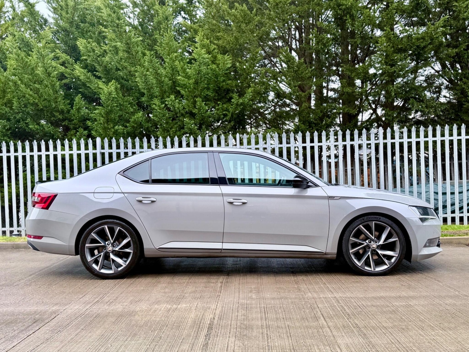 Used Skoda Superb 2019 for sale - 77143499: Photo 4