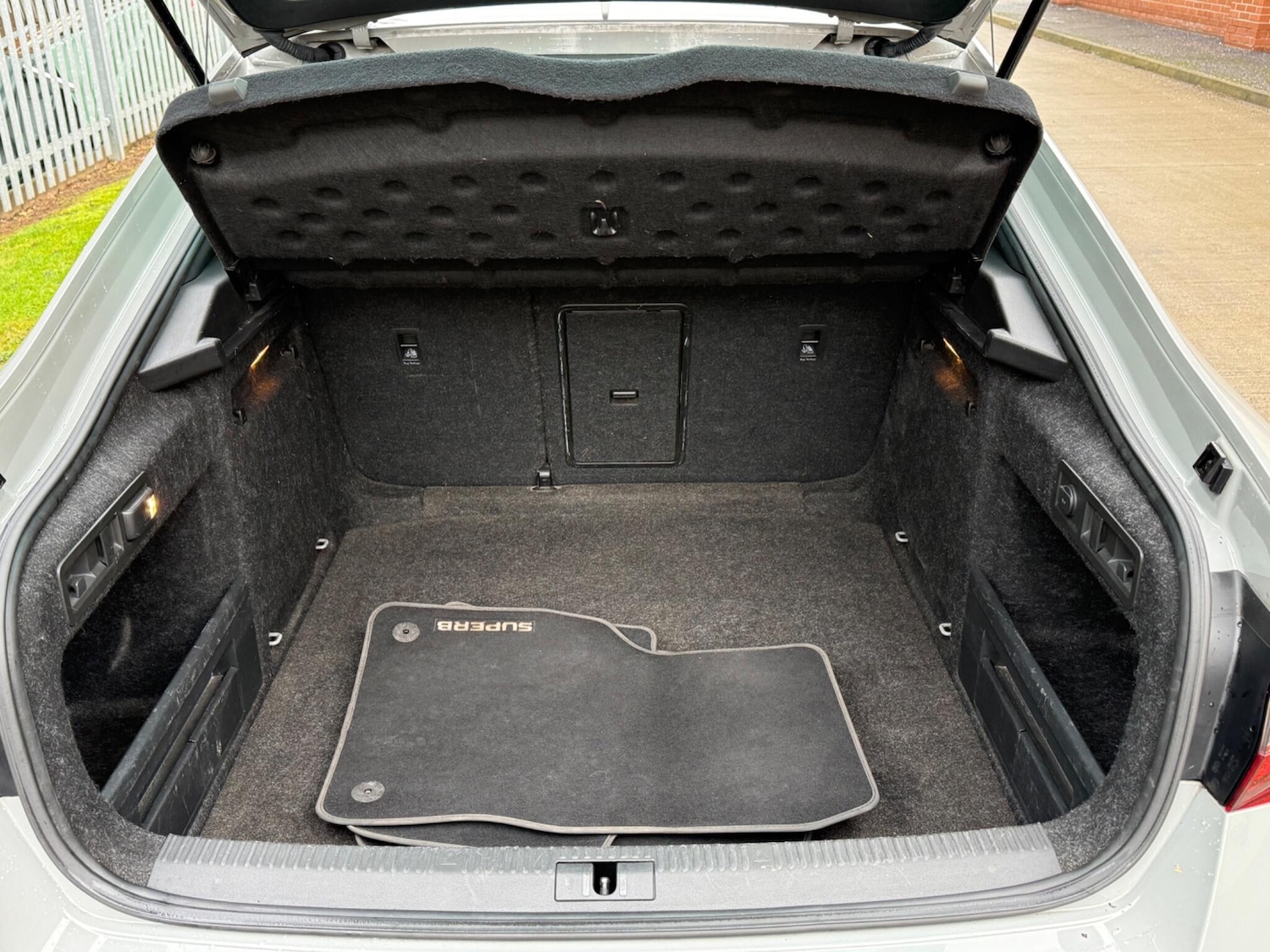 Used Skoda Superb 2019 for sale - 77143499: Photo 44