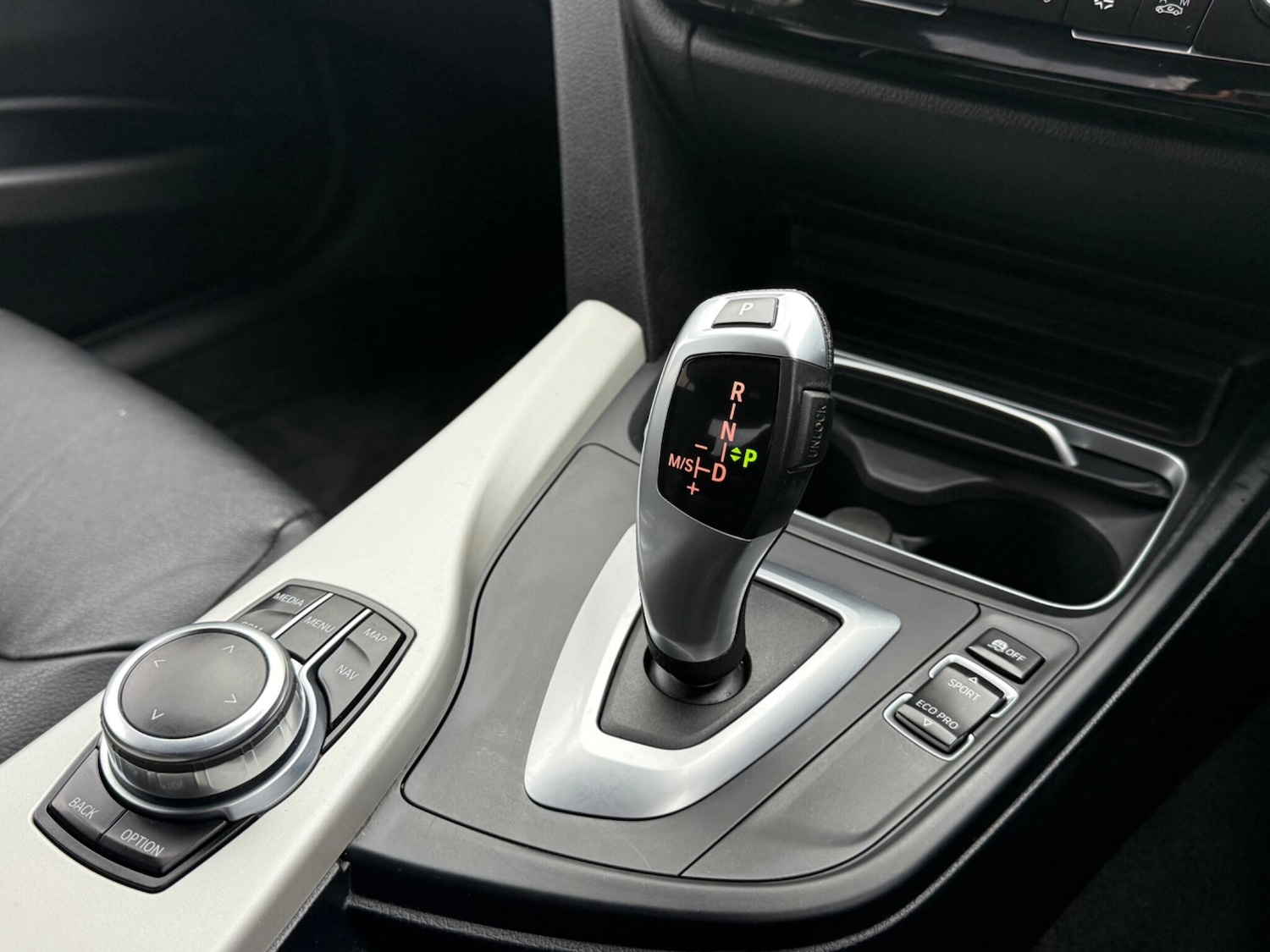 Used BMW 3 Series 2018 for sale - 76926451: Photo 15