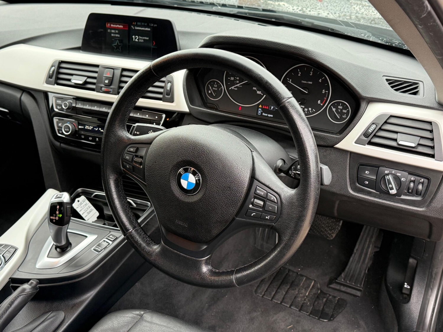 Used BMW 3 Series 2018 for sale - 76926451: Photo 3