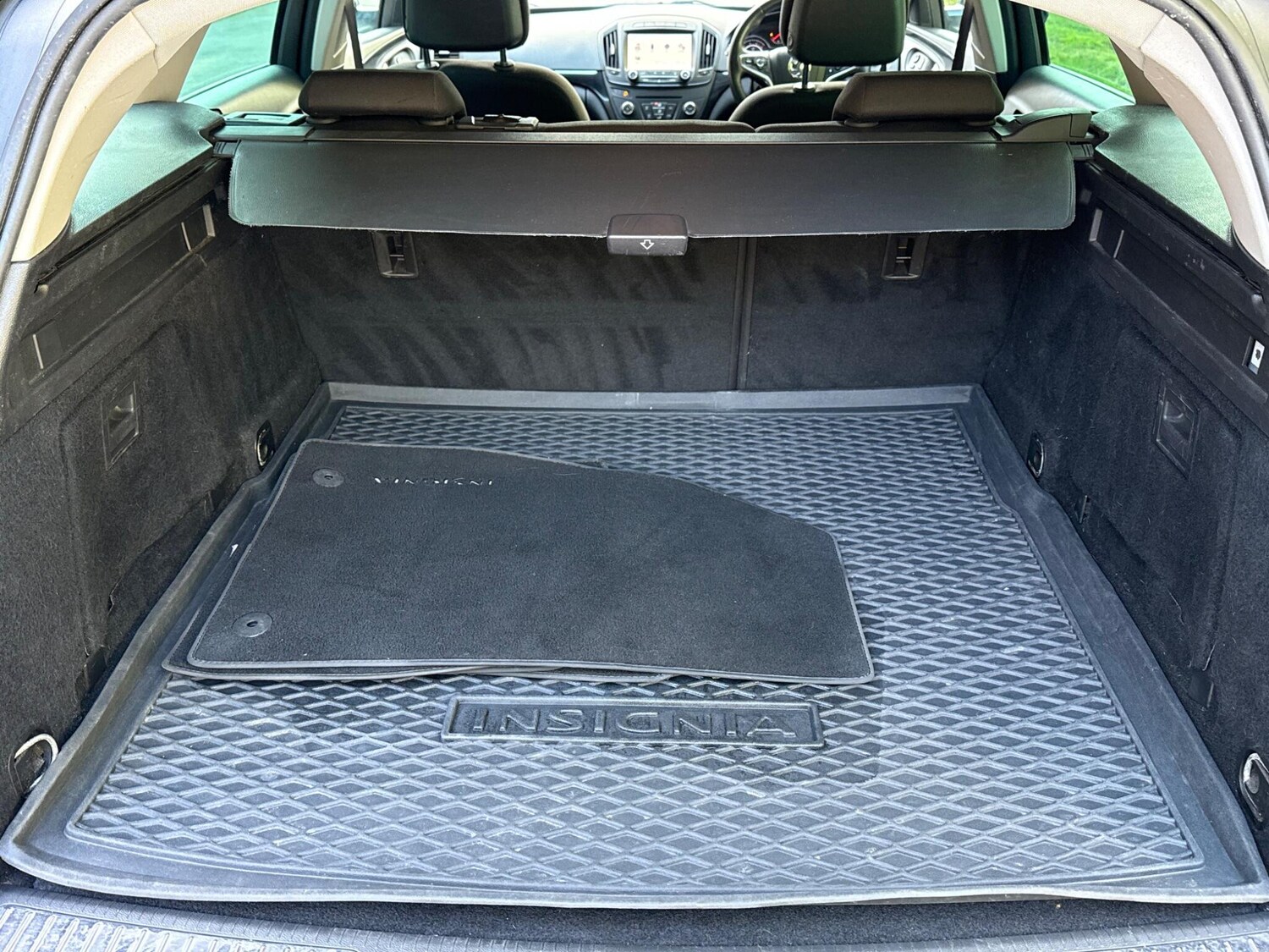 Used Vauxhall Insignia 2015 for sale - 76787801: Photo 31