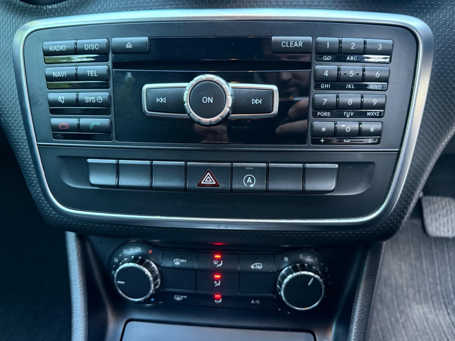 Used Mercedes-Benz A-Class 2015 for sale - 76899341: Photo 35