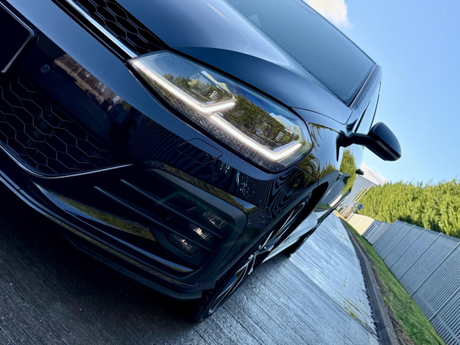 Used Volkswagen Golf 2017 for sale - 77131021: Photo 12