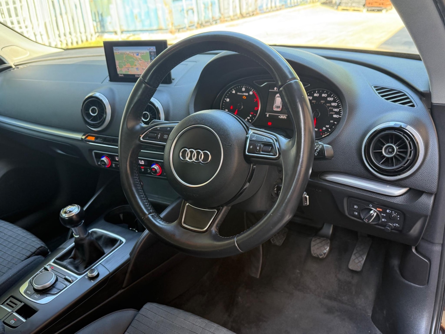 Used Audi A3 2014 for sale - 76787811: Photo 3