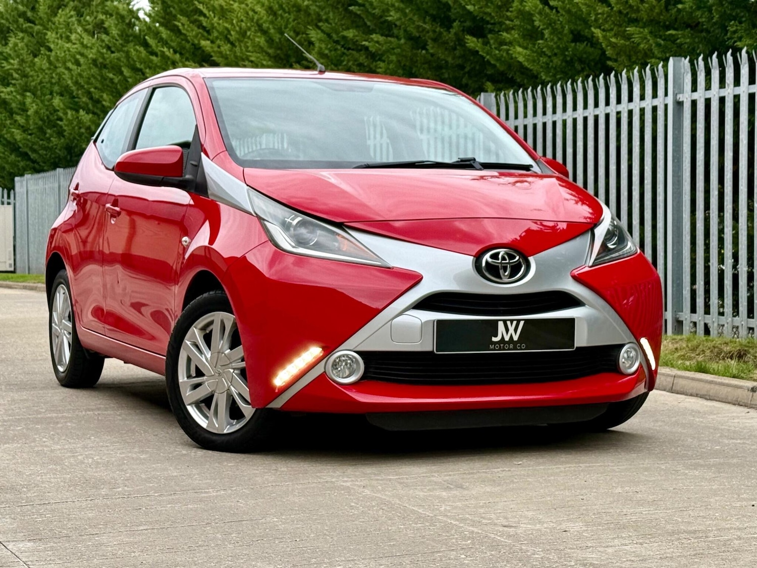 Used Toyota AYGO 2015 for sale - 76787806: Photo 1