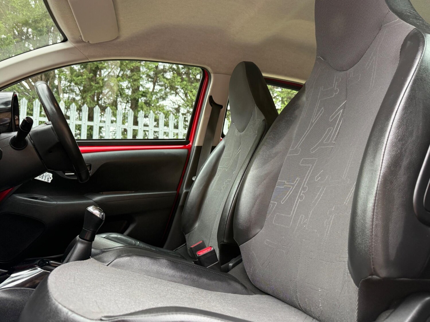 Used Toyota AYGO 2015 for sale - 76787806: Photo 21