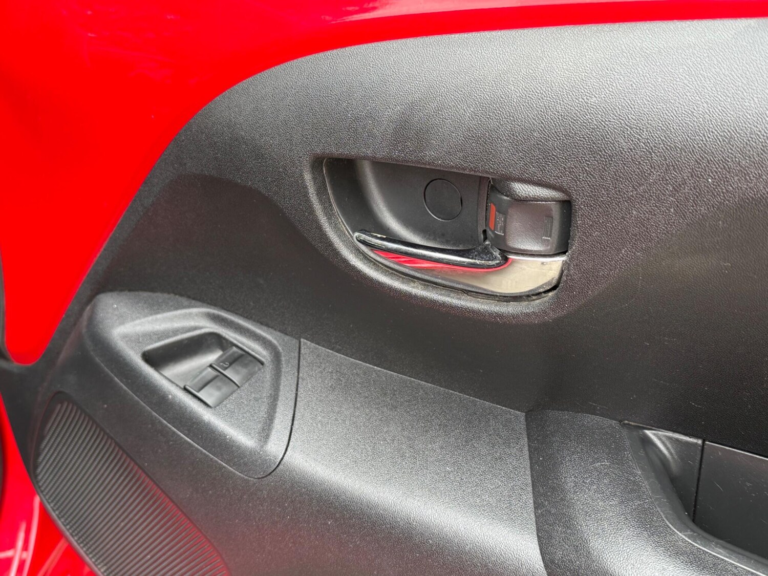 Used Toyota AYGO 2015 for sale - 76787806: Photo 31