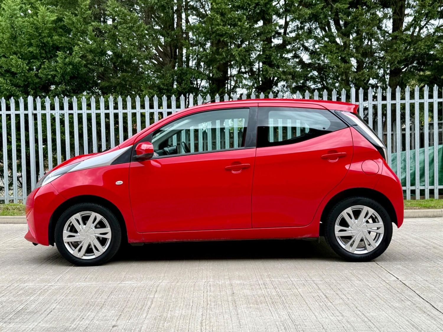 Used Toyota AYGO 2015 for sale - 76787806: Photo 4