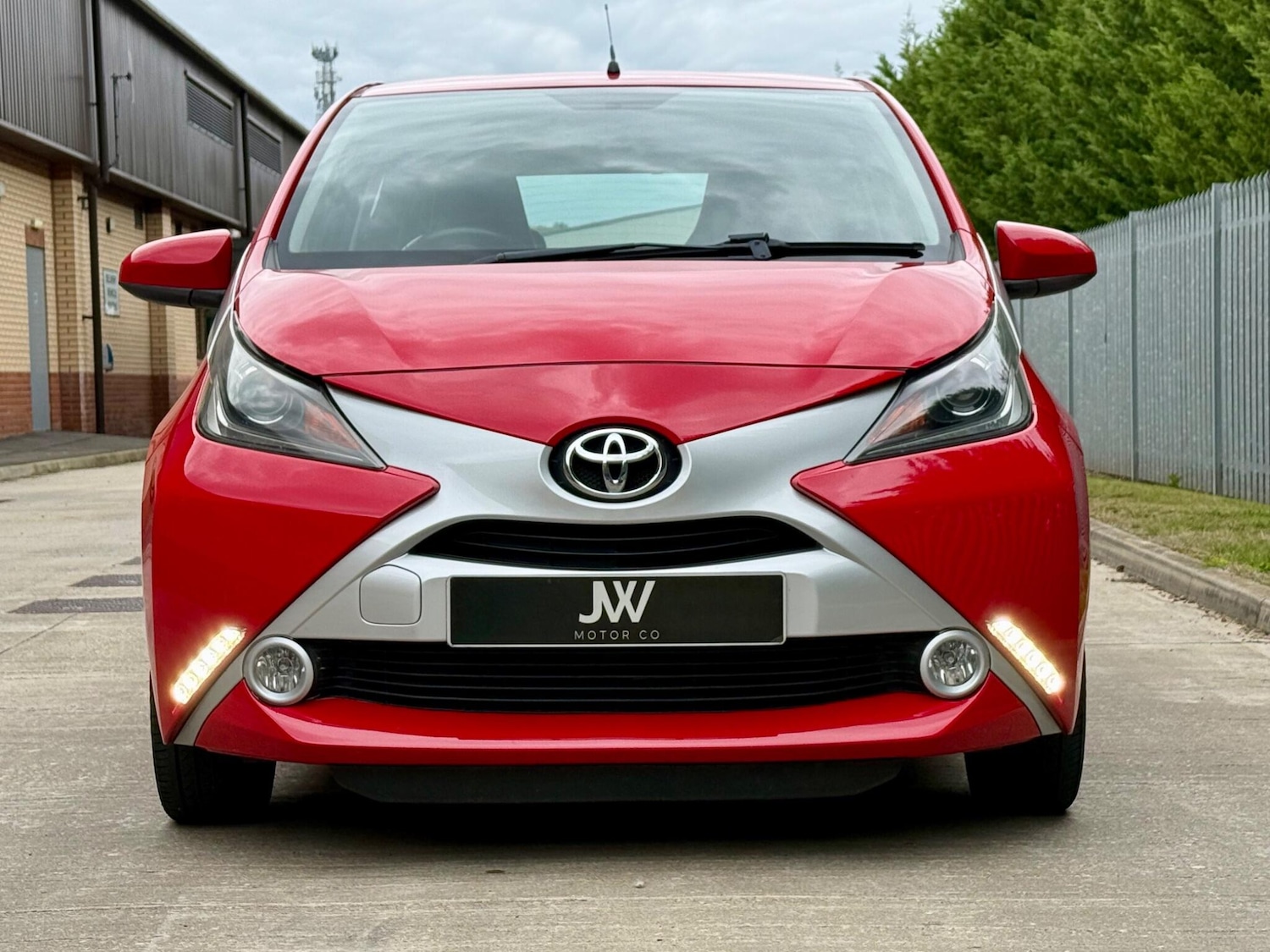 Used Toyota AYGO 2015 for sale - 76787806: Photo 5