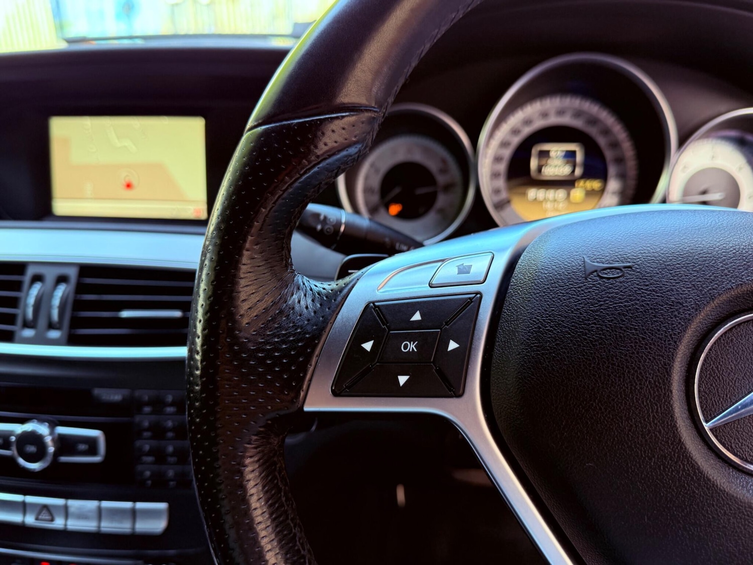 Used Mercedes-Benz C Class 2012 for sale - 76786518: Photo 23